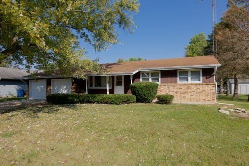 710 Green Ridge Ave, Rollo, IL 60518-8013