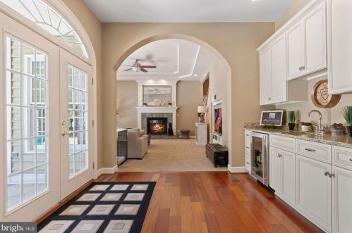 1500 Sandy Glenn Pl, Sandy Spring MD  20860-3007 exterior