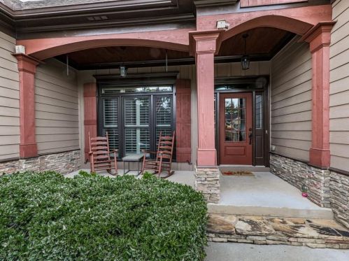 124 Mountain Brooke Dr, Ball Ground, GA 30107-2920