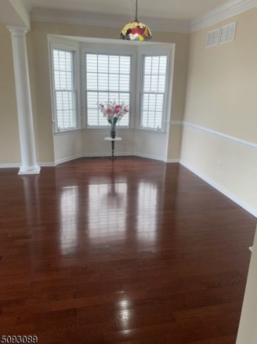 8 Esterbrook Dr, Princeton NJ  08540-6127 exterior
