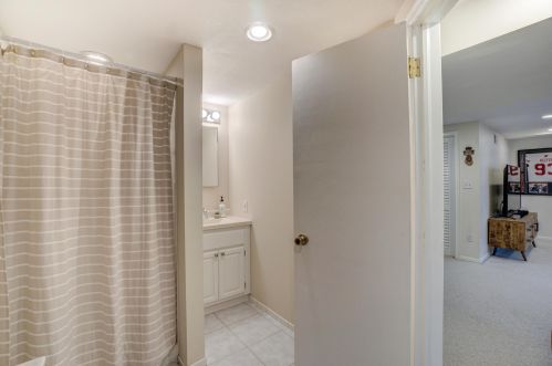1930 Arona St, Saint Paul MN  55113-5843 exterior