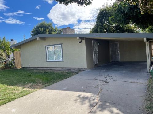 2012 Hazelton Ave, Stockton, CA 95203-2950