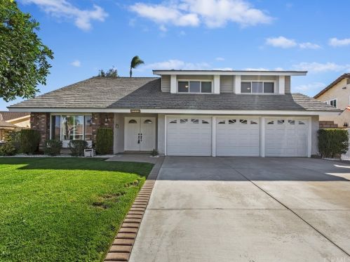 6718 Rycroft Dr, Riverside CA  92506-5315 exterior