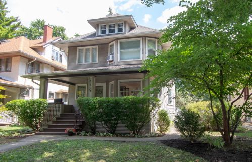 236 Ridgeland Ave, Oak Park, IL 60302-2323