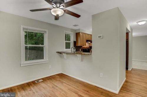 8902 Albert Stewart Ln, Silver Spring MD 20910-1949 exterior