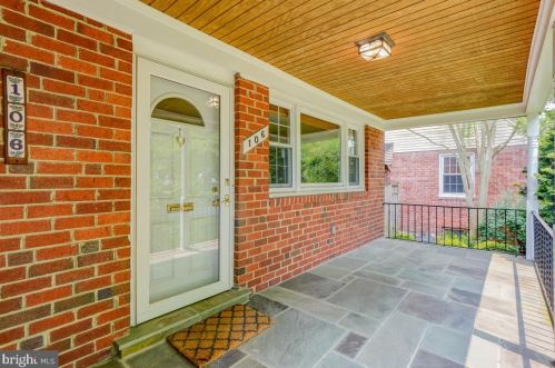 106 Lynnmoor Dr, Silver Spring, MD 20901-1515