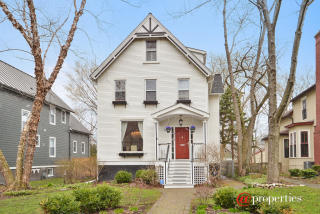 1414 Wesley Ave, Evanston, IL 60201-4120