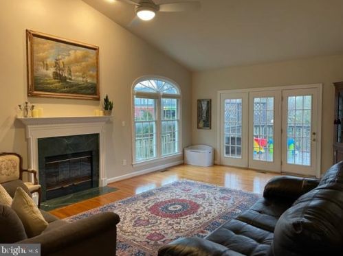 9200 Linden Grove Ct, Silver Spring MD  20910-1267 exterior