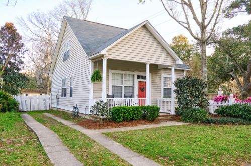 2300 Chadbury Ln, Mount Pleasant, SC 29466-8839