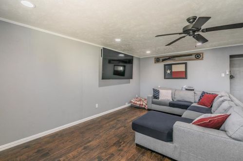 6440 Buckingham Trl, Fort Worth TX  76182-5005 exterior