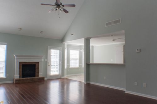 41 Steeplechase Dr, Newnan GA  30263-6742 exterior