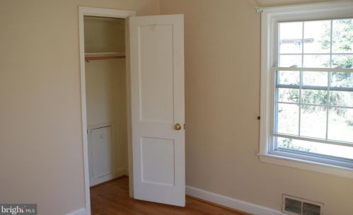 9409 Wire Ave, Silver Spring MD  20901-3037 exterior