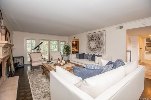 9439 Friendly Woods Ln, Whittier CA 90605-1657 exterior