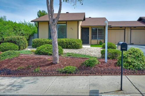4531 Beverly Glen Dr, Oceanside, CA 92056-2931