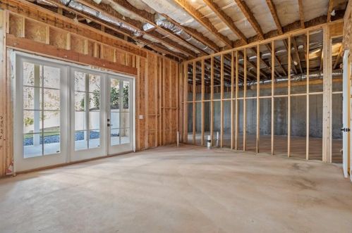 679 Moores Mill Rd, Atlanta GA  30327-0015 exterior