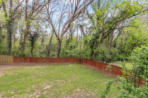 2829 Horse Shoe Dr, Atlanta GA  30316-4219 exterior