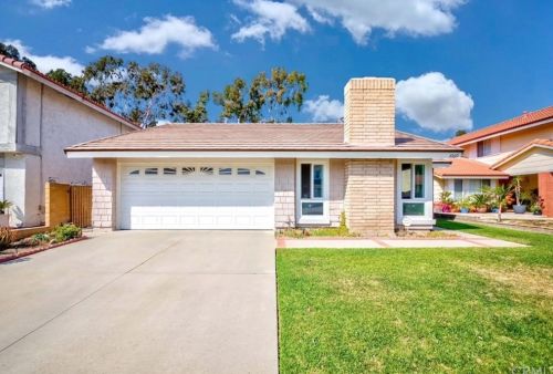 1060 Tierra Luna, Walnut, CA 91789-3635