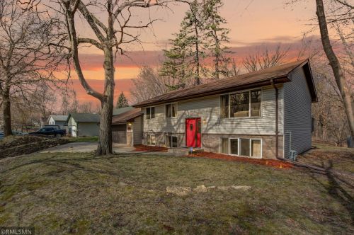 275 Burlington Rd, Saint Paul MN  55119-5376 exterior