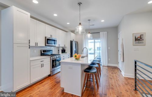 1421 Howard St, Philadelphia PA  19122-3905 exterior