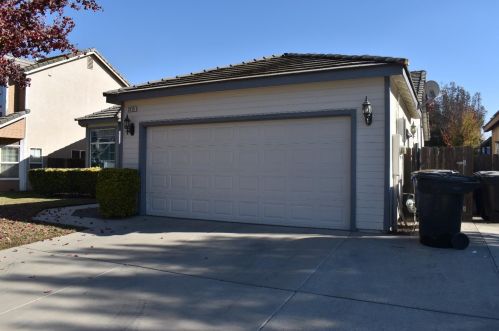 2115 Kennedy Ct, Sharon, CA 93610-1822