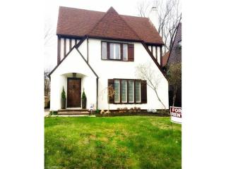 3658 Daleford Rd, Cleveland OH  44120-5255 exterior