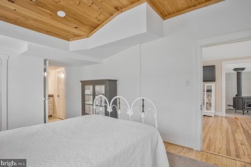 4726 Idlewilde Rd, Shady Side MD  20764-9766 exterior