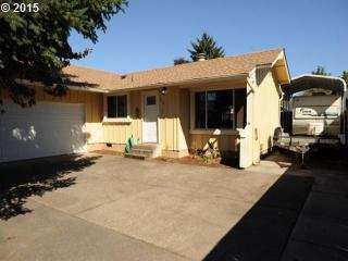 479 54th St, Springfield, OR 97478-6133