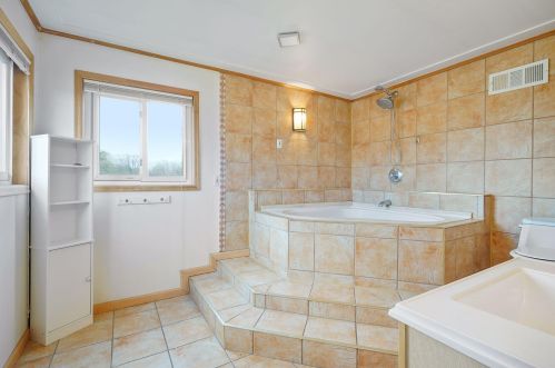 6218 Lilac Dr, Minneapolis MN  55430-2249 exterior