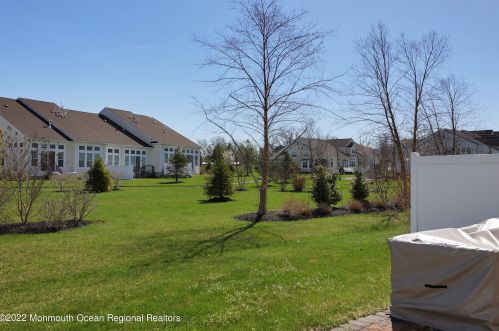 9 Majestic Dr, Tinton Falls NJ 07724-4760 exterior