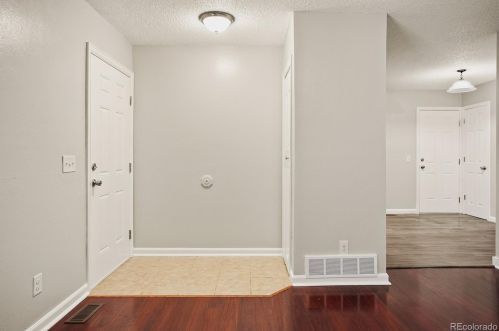 16009 Radcliff Pl, Denver, CO 80015-6304