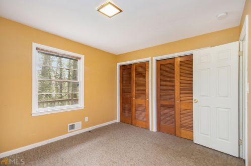 5115 Derrick Rd, Atlanta GA  30349-1614 exterior