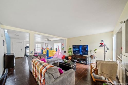 45441 Pickford Ave, Lancaster CA 93534-5147 exterior