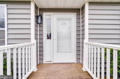 20 Nansfield Dr, Harpers Ferry WV 25425-3198 exterior