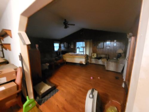 769 Portsmouth Dr, Island Lake, IL 60042-9568