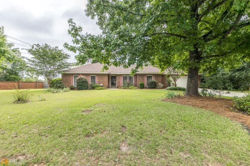 100 Berkshire Dr, Warner Robins, GA 31088-7406