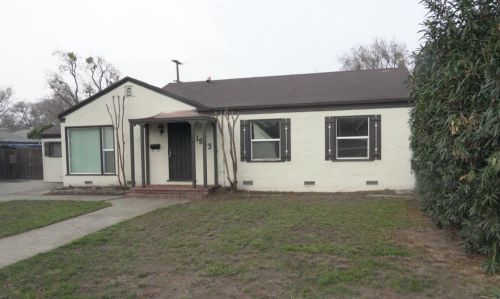 1533 Del Mar Ave, Modesto, CA 95350-4807