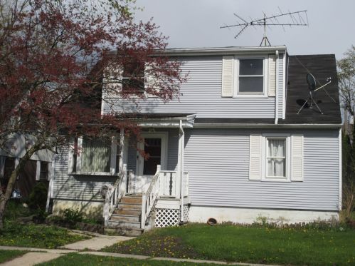 1615 Wood St, Crete, IL 60417-3145