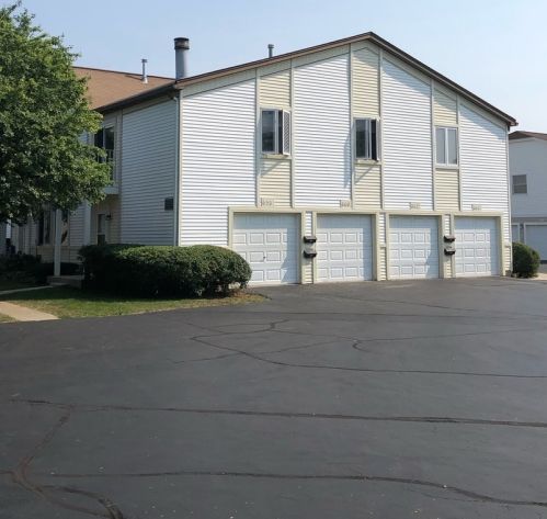 858 Inverrary Ln, Bannockburn IL  60015-3608 exterior