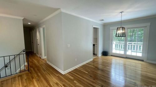 6 Steeple Top Rd, Norwalk CT  06853-1039 exterior