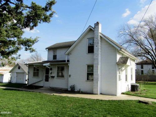 421 Boyd St, Lanark, IL 61046-1001