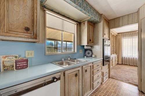 184 Lemon Tree Cir, Vacaville, CA 95687-3220