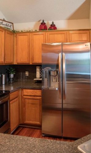 1821 Canterbury Cir, Fort Worth TX  76112-4001 exterior