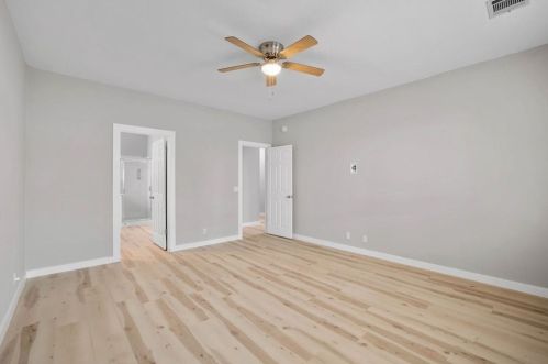 12524 Canyon Glen Dr, Austin TX  78732-2022 exterior