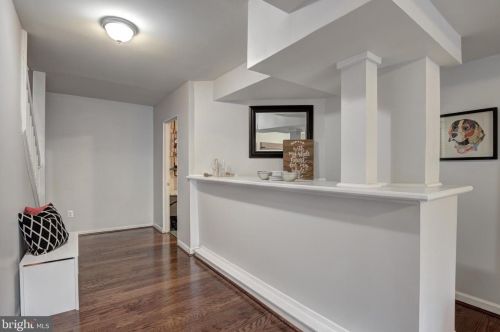 6369 Buffie Ct, Springfield VA  22015-3401 exterior