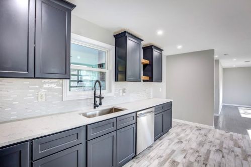 1426 Gillette St, Dallas TX  75217-1210 exterior