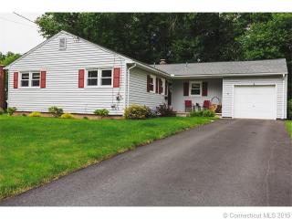 91 Knollwood Rd, Hartford, CT 06118-1731
