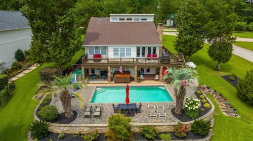 30 Rocky Cove Rd, Lexington, SC 29072-9775