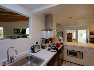 2431 Gower St, Los Angeles CA  90068-2257 exterior