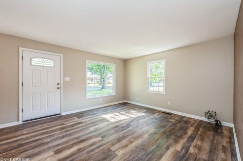 3013 Coral Dr, Hobart IN  46342-3521 exterior