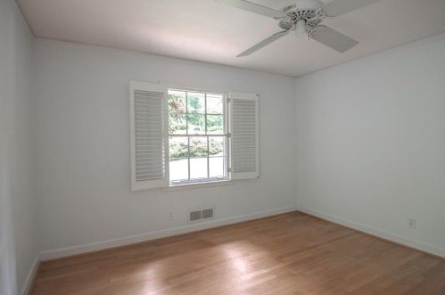 100 Finchley Ct, Atlanta GA  30328-2034 exterior